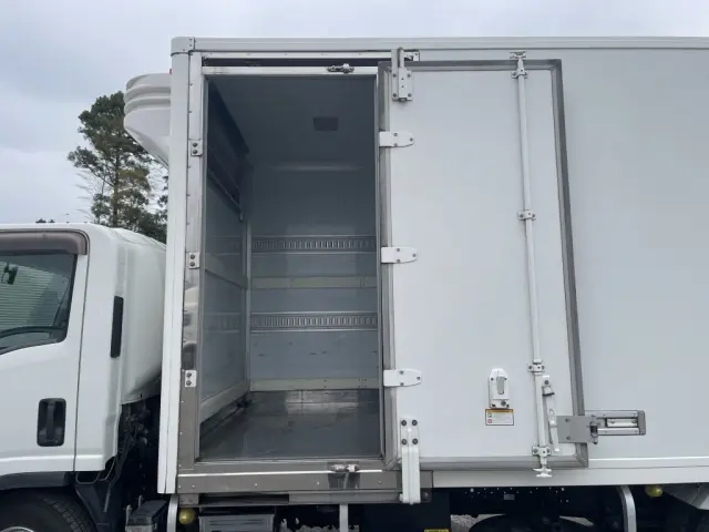 いすゞ エルフ TKG-NPR85YN(2WD)の写真8