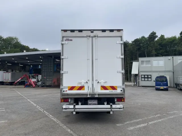 いすゞ エルフ TKG-NPR85YN(2WD)の写真9