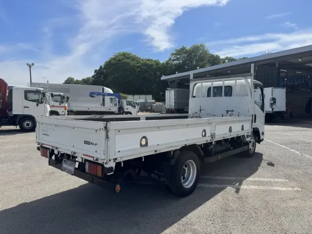 いすゞ エルフ TRG-NLS85AR(4WD)の写真3