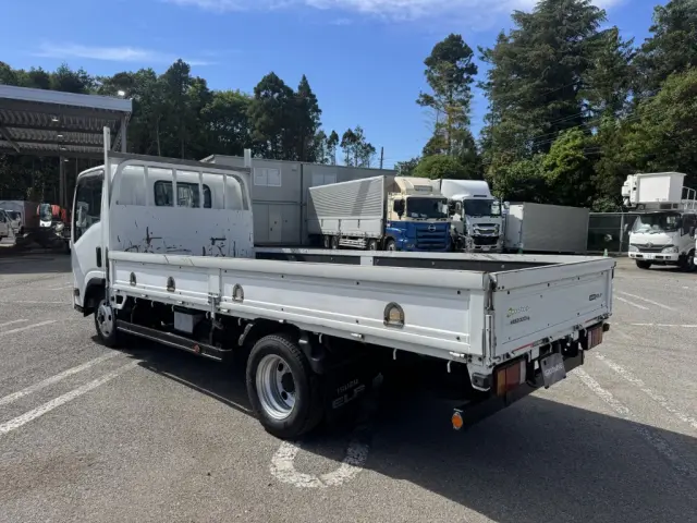 いすゞ エルフ TRG-NLS85AR(4WD)の写真4