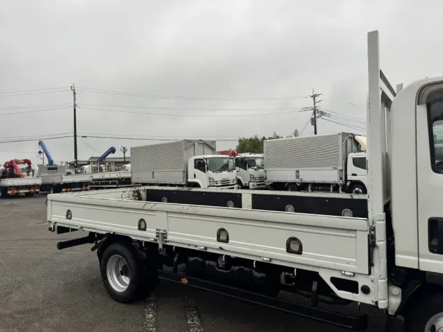 いすゞ エルフ TRG-NLS85AR(4WD)の写真7