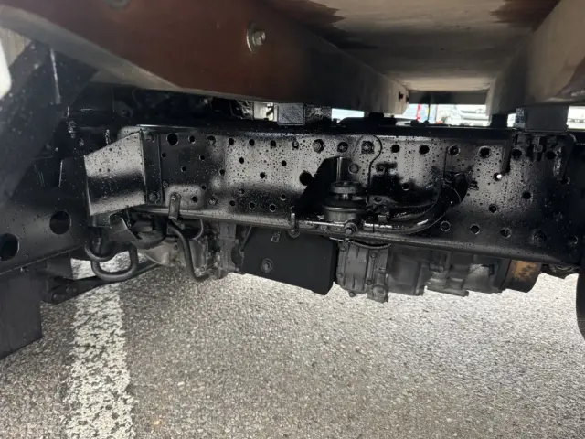 いすゞ エルフ TRG-NLS85AR(4WD)の写真15