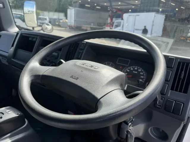 いすゞ エルフ TRG-NLS85AR(4WD)の写真23
