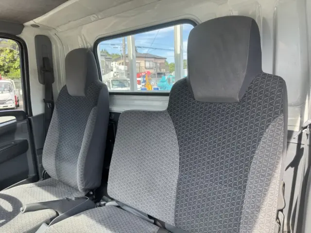 いすゞ エルフ TRG-NLS85AR(4WD)の写真29