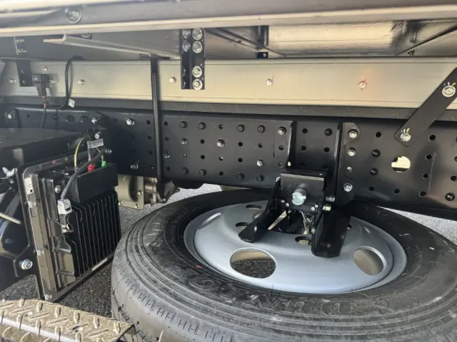 三菱 キャンター 2RG-FBAV0(2WD)の写真18