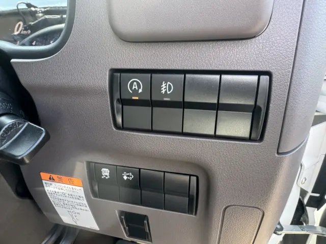 三菱 キャンター 2RG-FBAV0(2WD)の写真33