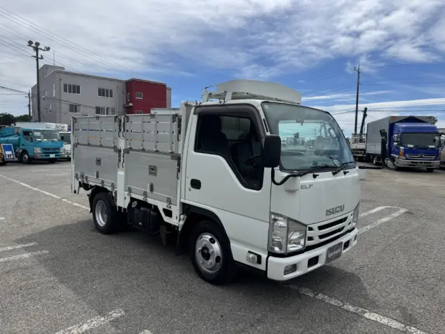 いすゞ エルフ TRG-NJR85A(2WD)の写真2