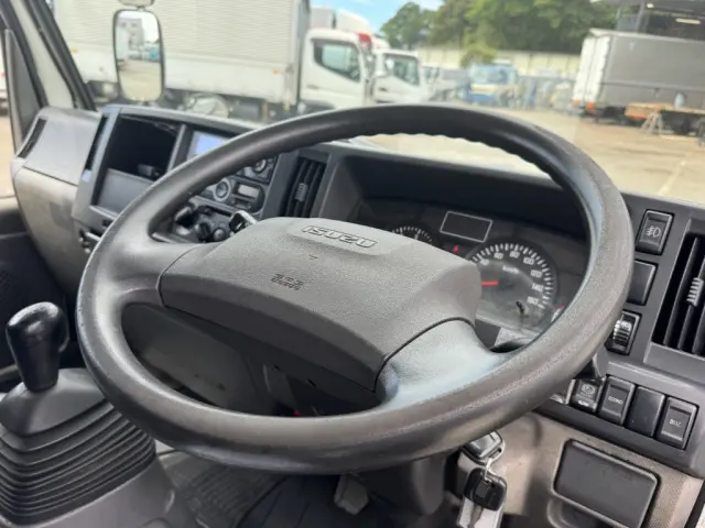 いすゞ エルフ TRG-NJR85A(2WD)の写真23