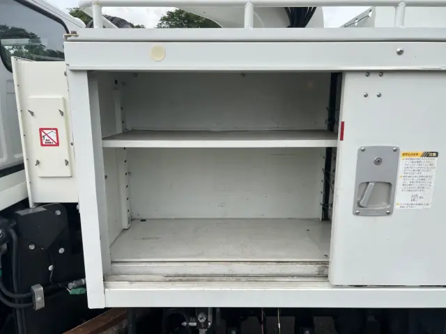 いすゞ エルフ TKG-NKR85AN(2WD)の写真10