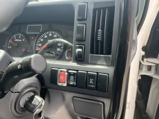 いすゞ エルフ TKG-NKR85AN(2WD)の写真36
