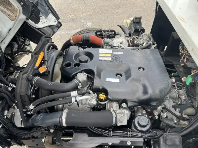 いすゞ エルフ TKG-NKR85AN(2WD)の写真42