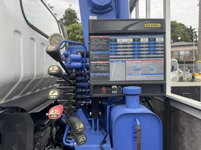 いすゞ エルフ TPG-NPR85AR(2WD)の写真21