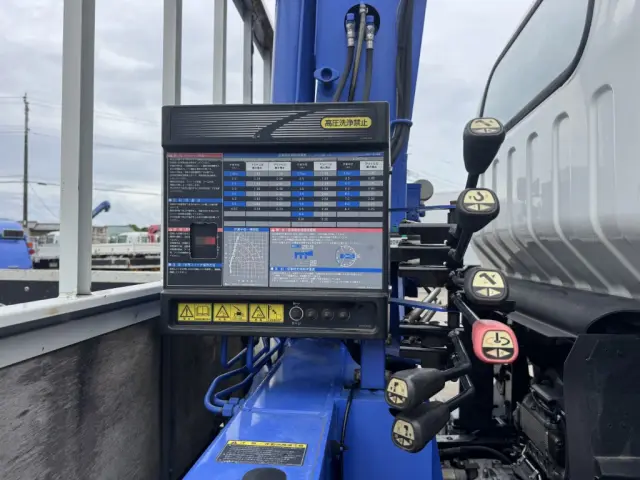 いすゞ エルフ TPG-NPR85AR(2WD)の写真22