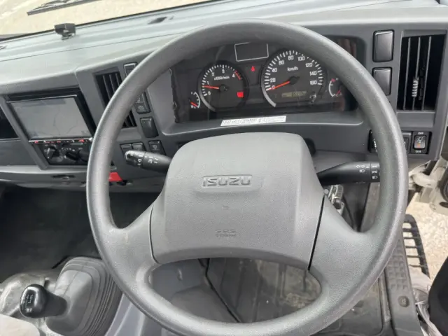 いすゞ エルフ TPG-NPR85AR(2WD)の写真33