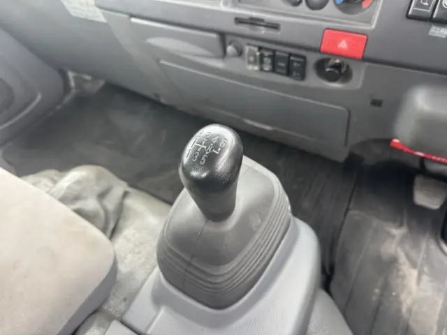 いすゞ エルフ TPG-NPR85AR(2WD)の写真34