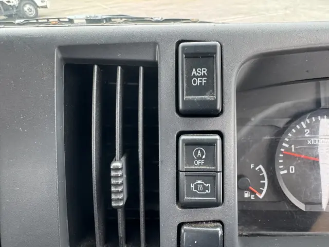 いすゞ エルフ TPG-NPR85AR(2WD)の写真37