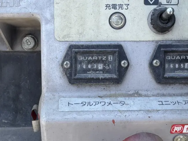 いすゞ エルフ SKG-NKR85YN(2WD)の写真10