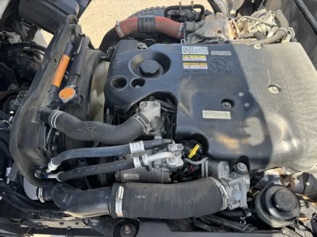 いすゞ エルフ SKG-NKR85YN(2WD)の写真37