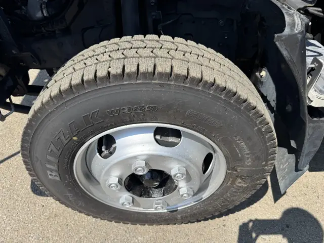いすゞ エルフ SKG-NKR85YN(2WD)の写真42