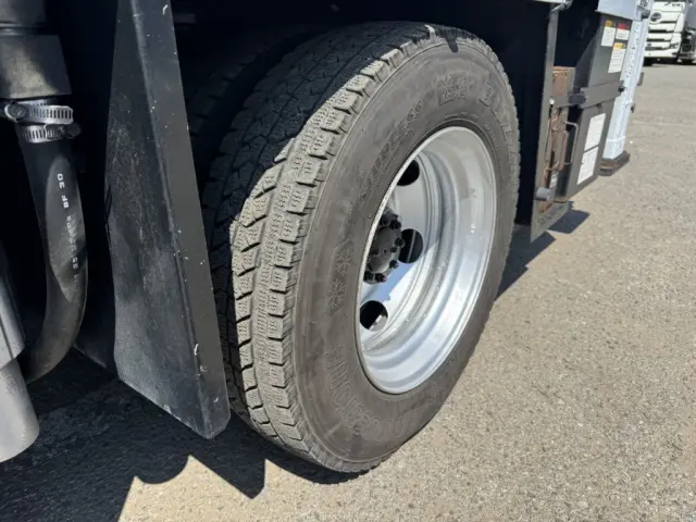 いすゞ エルフ SKG-NKR85YN(2WD)の写真43