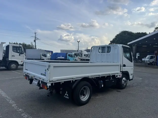 三菱 キャンター 2RG-FBA20(2WD)の写真4