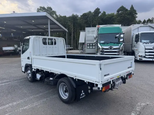 三菱 キャンター 2RG-FBA20(2WD)の写真5