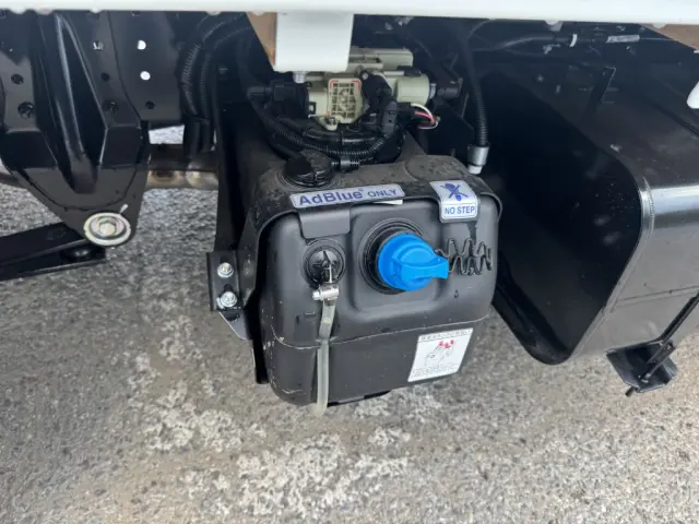 三菱 キャンター 2RG-FBA20(2WD)の写真20