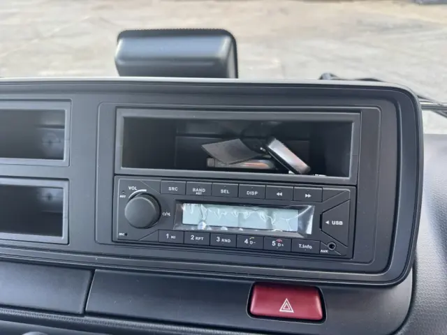 三菱 キャンター 2RG-FBA20(2WD)の写真27