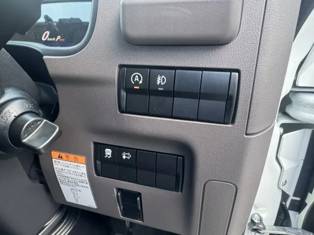 三菱 キャンター 2RG-FBA20(2WD)の写真29