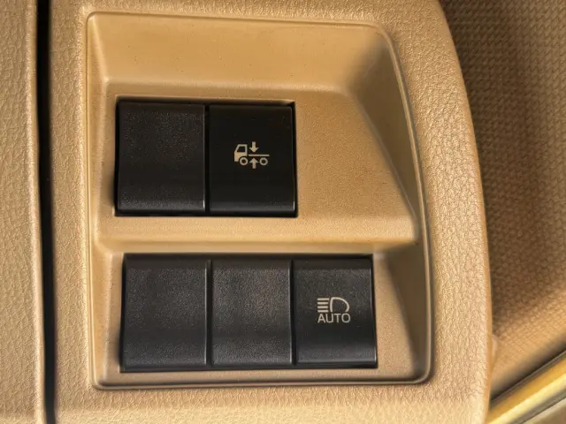 日野 プロフィア 2DG-FW1AHG(8x4)の写真40
