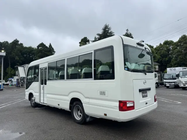 日野 リエッセⅡ 2DG-XZB70M(未入力/関係無)の写真5