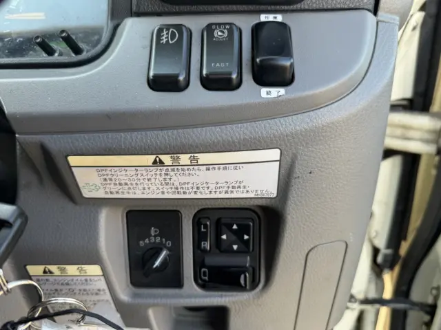 三菱 キャンター 2PG-FEAV0(2WD)の写真30
