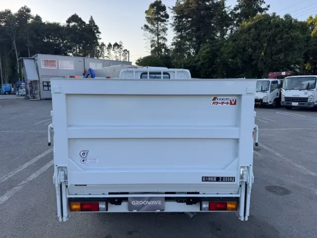 三菱 キャンター 2RG-FBA20(2WD)の写真8