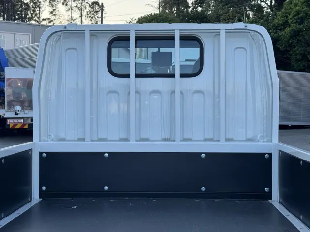 三菱 キャンター 2RG-FBA20(2WD)の写真15