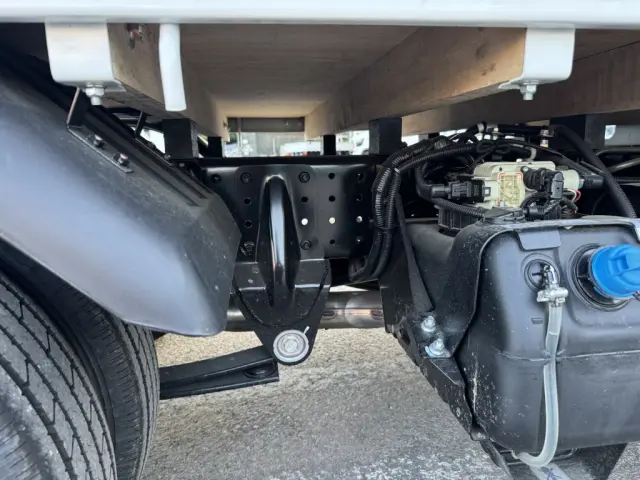 三菱 キャンター 2RG-FBA20(2WD)の写真17