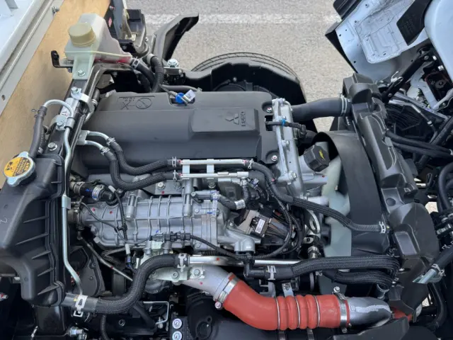 三菱 キャンター 2RG-FBA20(2WD)の写真36