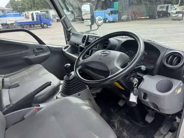 日野 デュトロ TKG-XZC655M(2WD)の写真23