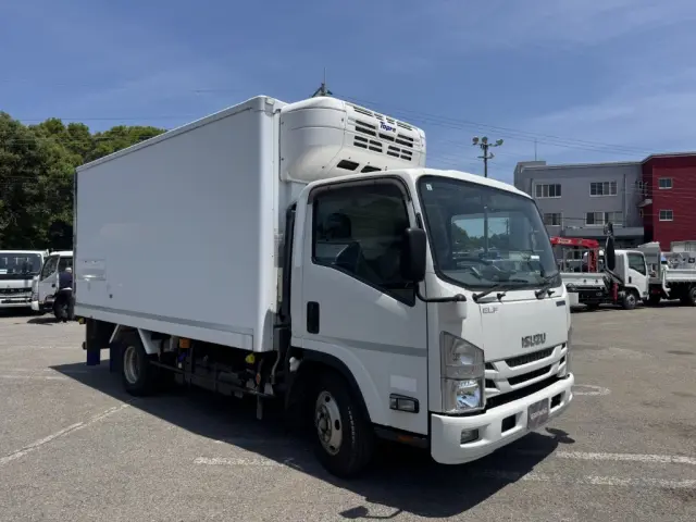 いすゞ エルフ 2SG-NPR88AN(2WD)の写真3
