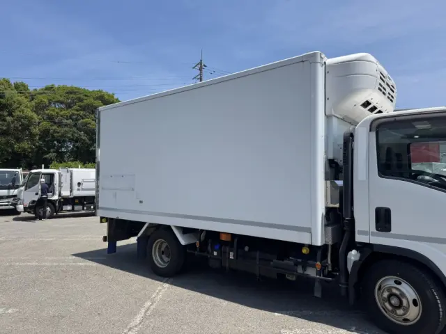 いすゞ エルフ 2SG-NPR88AN(2WD)の写真7