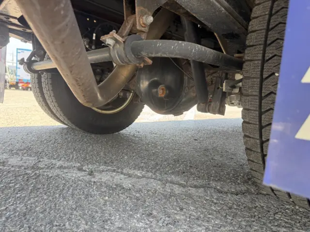 いすゞ エルフ 2SG-NPR88AN(2WD)の写真24