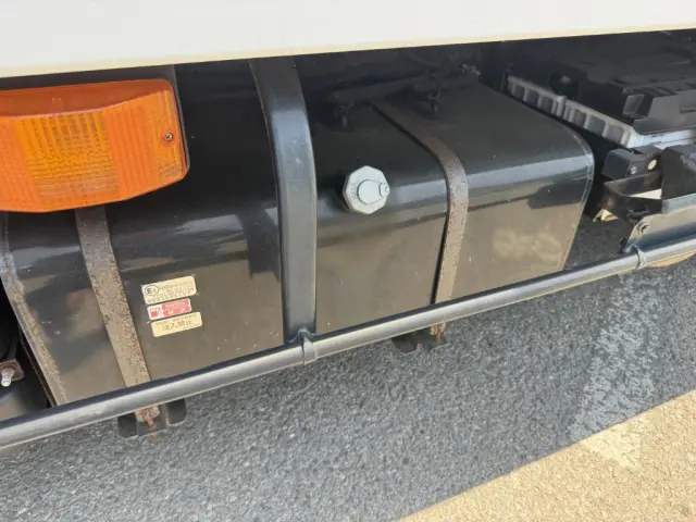 いすゞ エルフ 2SG-NPR88AN(2WD)の写真26