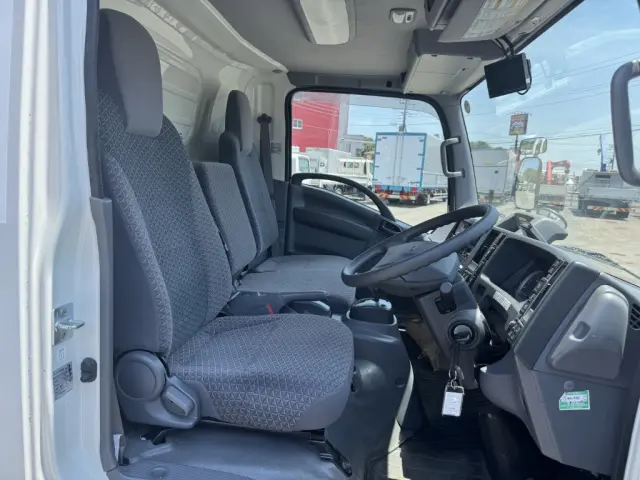 いすゞ エルフ 2SG-NPR88AN(2WD)の写真27