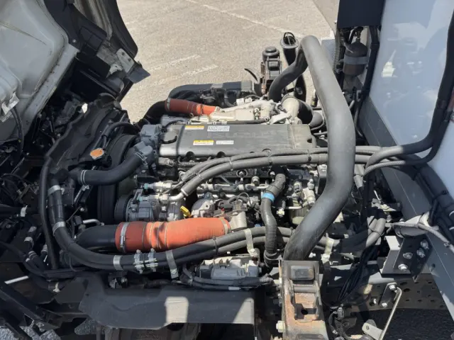 いすゞ エルフ 2SG-NPR88AN(2WD)の写真36