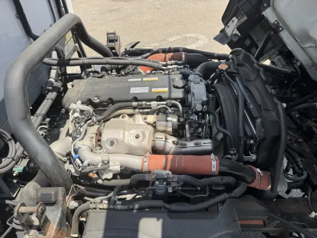 いすゞ エルフ 2SG-NPR88AN(2WD)の写真37