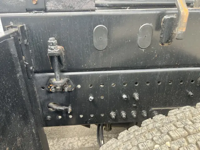 日野 プロフィア 2DG-FS1AGA(6x4)の写真20