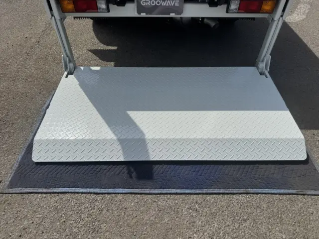 三菱 キャンター 2RG-FBA20(2WD)の写真11