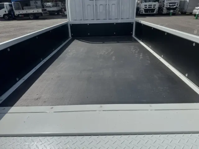 三菱 キャンター 2RG-FBA20(2WD)の写真16