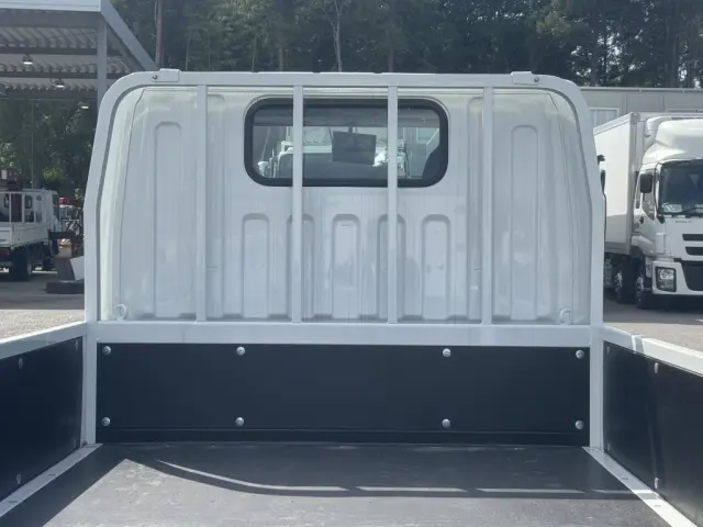 三菱 キャンター 2RG-FBA20(2WD)の写真17