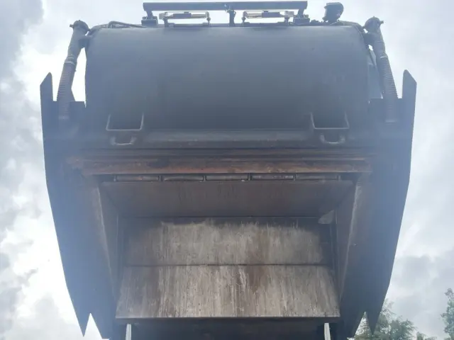 日野 デュトロ TPG-XZU600X(2WD)の写真20