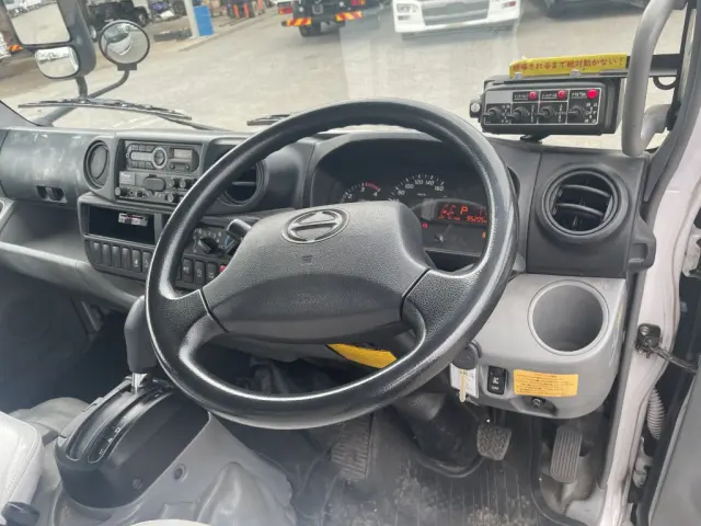日野 デュトロ TPG-XZU600X(2WD)の写真36